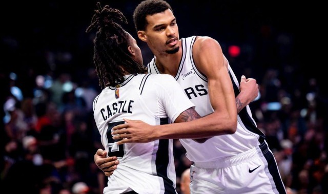 九游官网-文班三节10+8+4+3+6封盖，太子两双榜眼暴走，马刺40分血洗76人