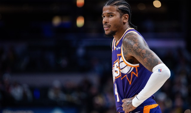 九游首页-杰伦·格林场均得分逐月提升：一月9.0分 二月13.9分 三月25.1分