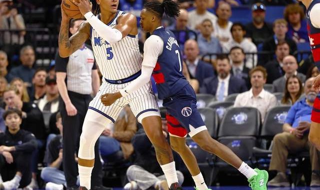 爱德华兹41分无缘今日最佳，因为越来越妖的詹姆斯狂砍4个历史第1