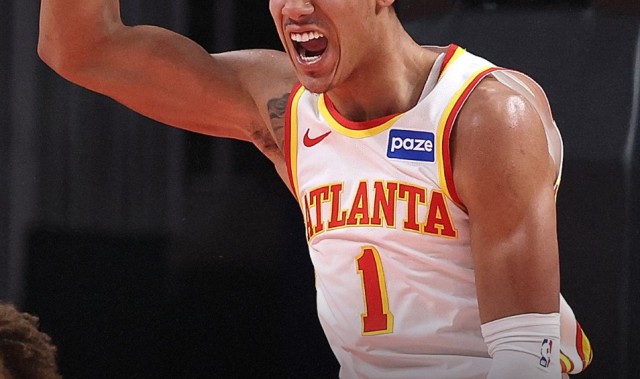 jiuyou-太阳连遭噩耗！布克脚踝扭伤需拄拐+格林腿筋再伤 狄龙近5战55铁