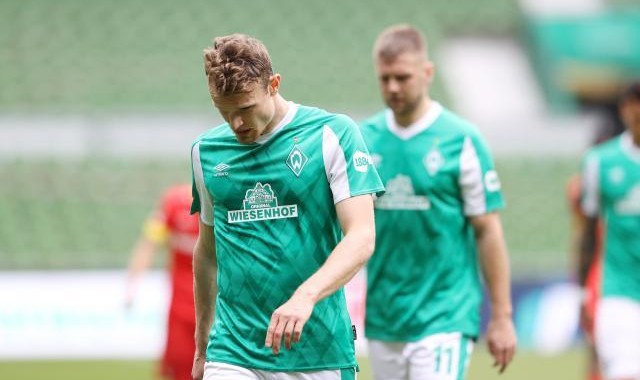 九游官网-功勋主帅归位仍降级 41年第一耻不来梅自作自受！