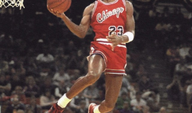 jiuyou-科比是联盟历史上技术最像乔丹的么？