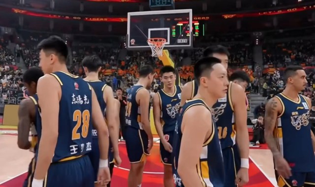 九游首页-CBA疯狂一夜：广东遭上海双杀，前总冠军23连败，最新积分榜如下