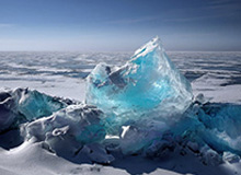 九游娱乐-Knight辛德拉脸探草丛被Junjia石头人蹲到